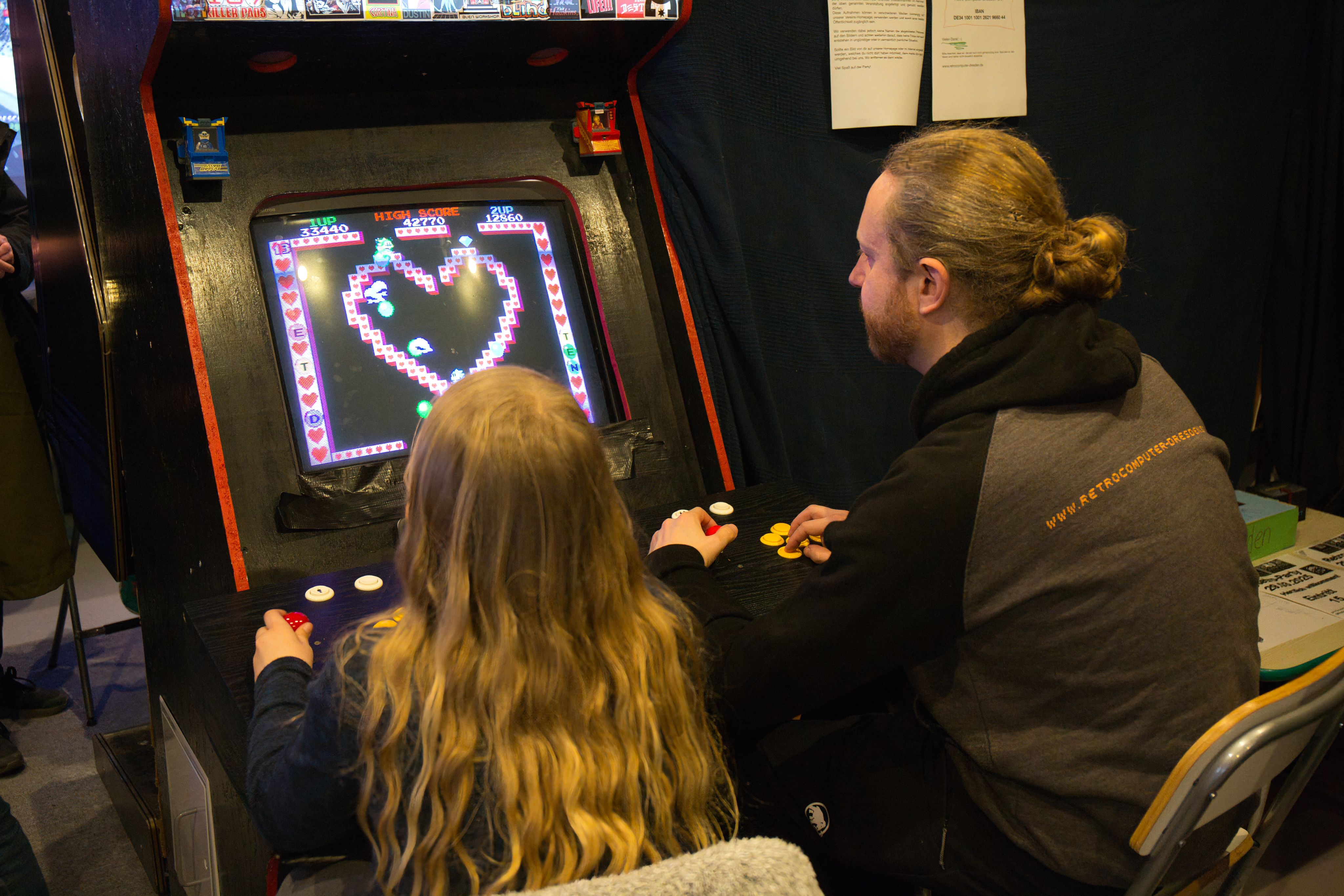 DER AUTOMAT wird bespielt